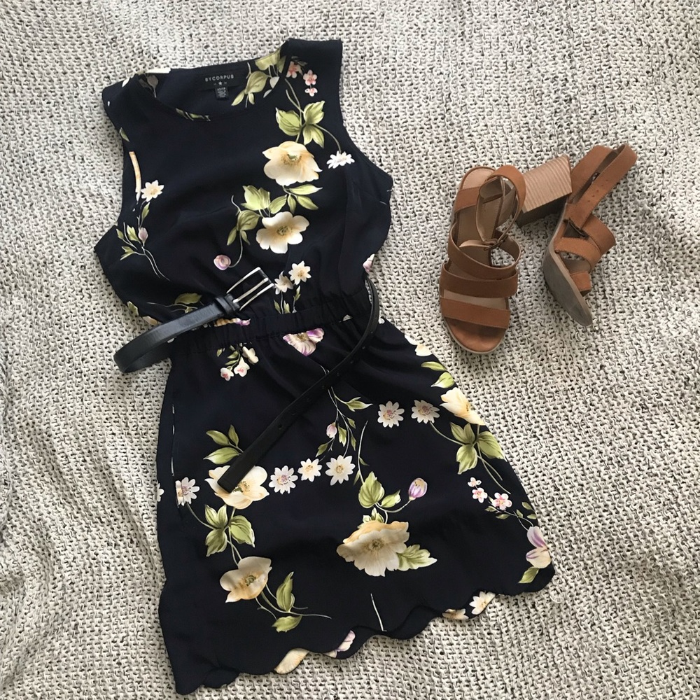 ‘By Corpus’ Floral Navy Shift Dress